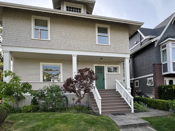 2203 Nob Hill Ave N #1, Seattle, WA 98109