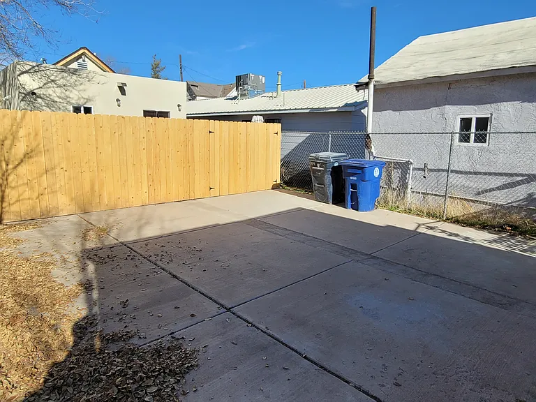 Santa Fe Ave SW — Photo 15