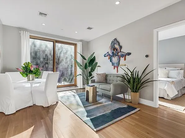 208 Java St APT 1B, Brooklyn, NY 11222