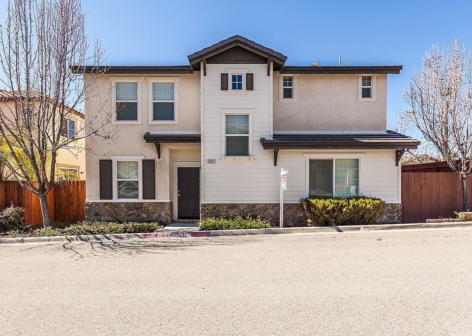 1st image of 12257 Tulip Ln
