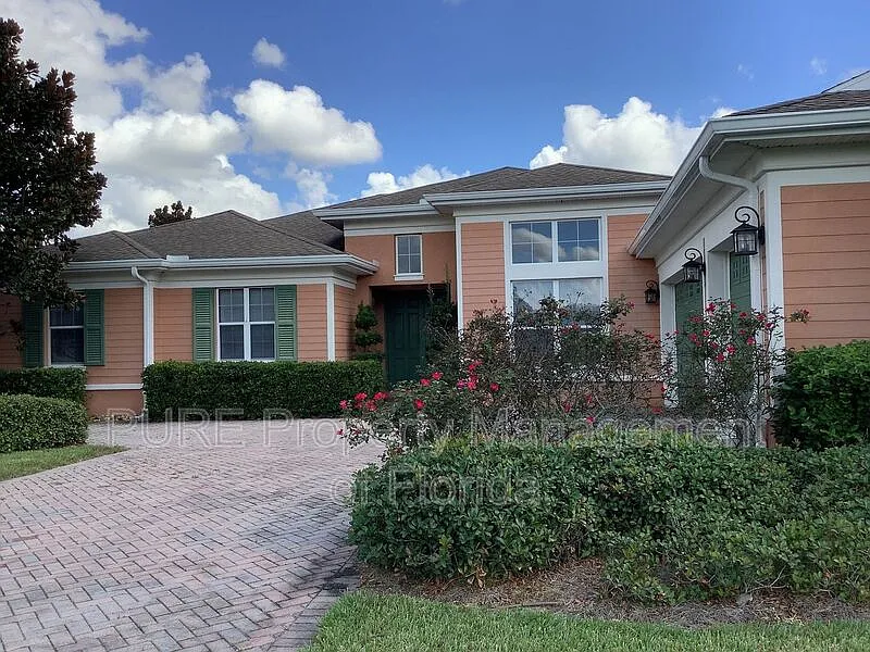 3 bed, 3.0 bath, 3022 sqft, $2,999 — Photo 2