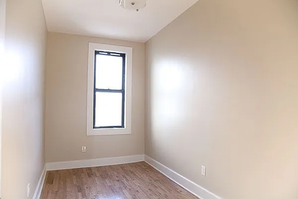 Rented by Nooklyn NYC LLC | media 49