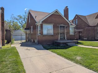 19160 Freeland St, Detroit, MI 48235