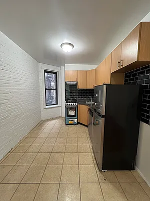 Rented by City Connections Realty | media 4