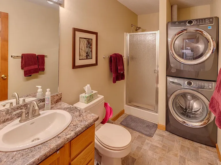 21 Woodbury Dr #27 — Photo 11