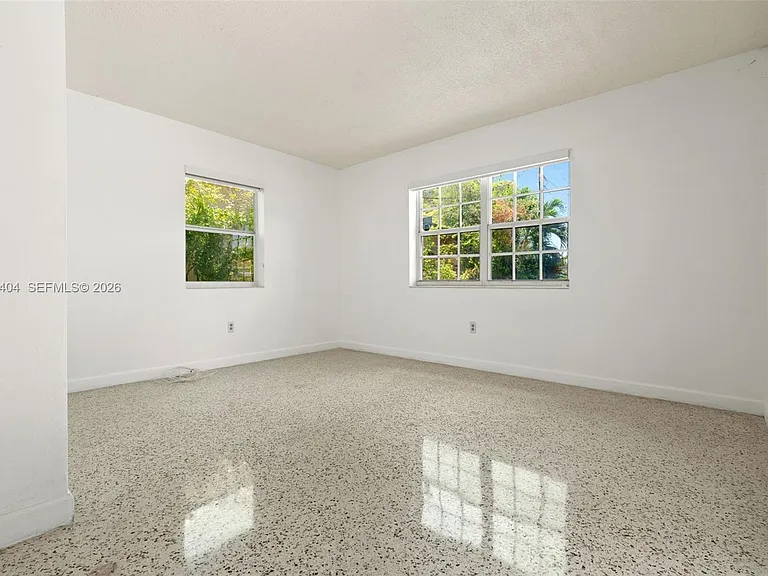3211 NW 13th Ter #3211 — Photo 9