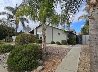 1204 Palomar Pl APT A, Vista, CA 92084