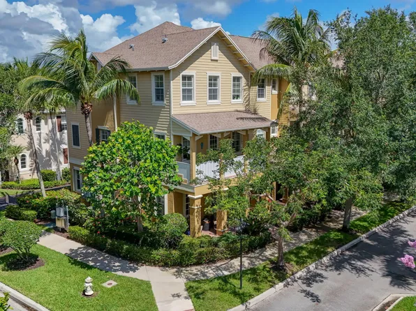 128 W Royal Palm Circle #101, Jupiter, FL 33458