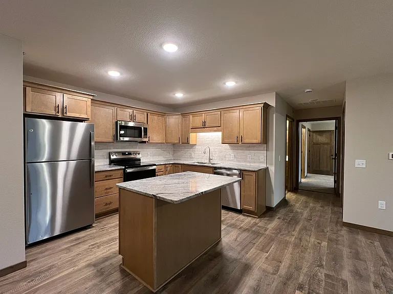 4835 Woodland Park Dr #6 — Photo 4