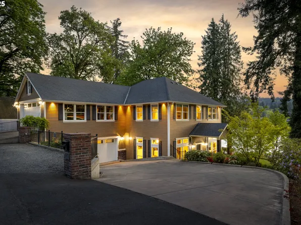 17619 SE Roethe Pl, Milwaukie, OR 97267