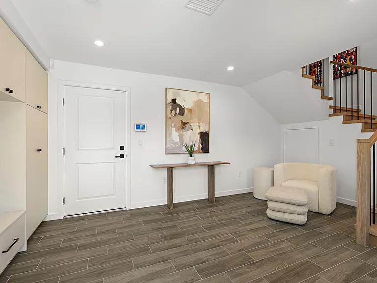 4805 Matilija Ave — Photo 11