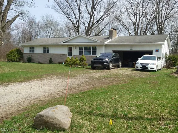 4088 Lynwood Dr, Kent, OH 44240