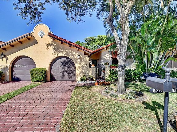 2nd image of 5213 Bolero Cir