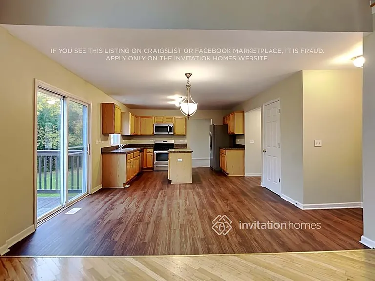 764 Creek Bend Ln — Photo 8