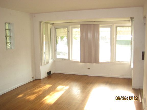 3rd image of 1819 N 22nd Ave