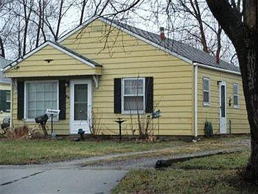 1st image of 218 Hayes Ave