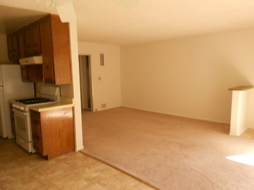 5th image of 1806 S Corinth Ave #2