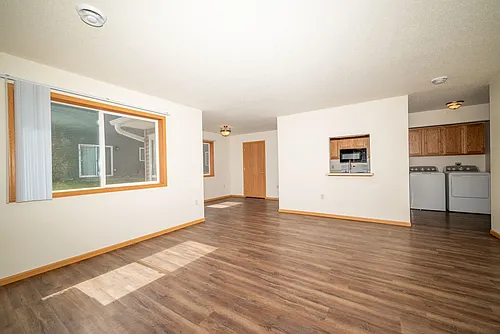 1338 Mark Ave Photo 1