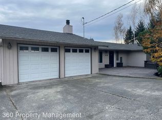 930 SW Fleet St, Oak Harbor, WA 98277