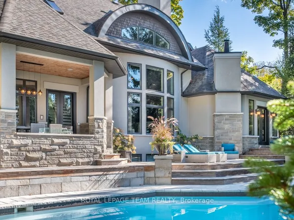 77 Placel Rd, Ottawa, ON K1L 5B9