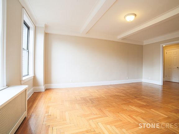 4th image of 900 W End Ave APT 8E