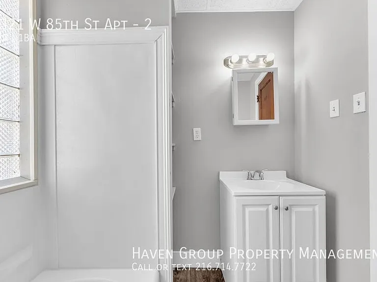 1321 W 85th St #2 — Photo 20