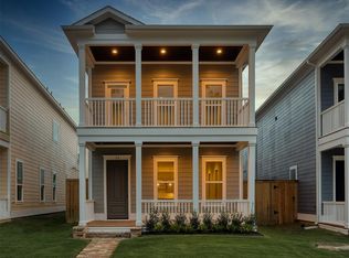 15 Black Dog Ln, Spring, TX 77389