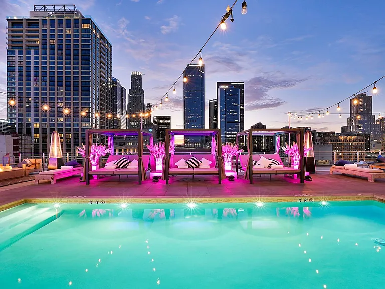 HWH Luxury Living — Photo 30