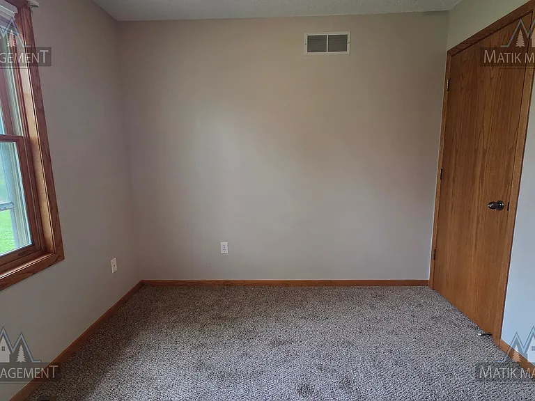 5605 Nancy Ln NW — Photo 42