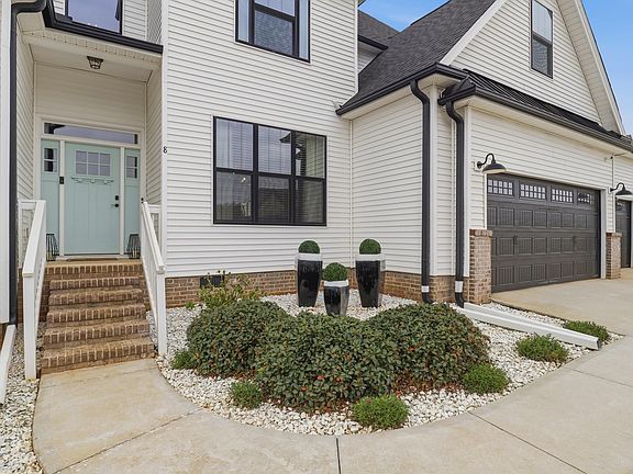 3rd image of 8 Fitzwilliam Pl