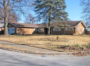 2460 S Weaver Ave, Springfield, MO 65807