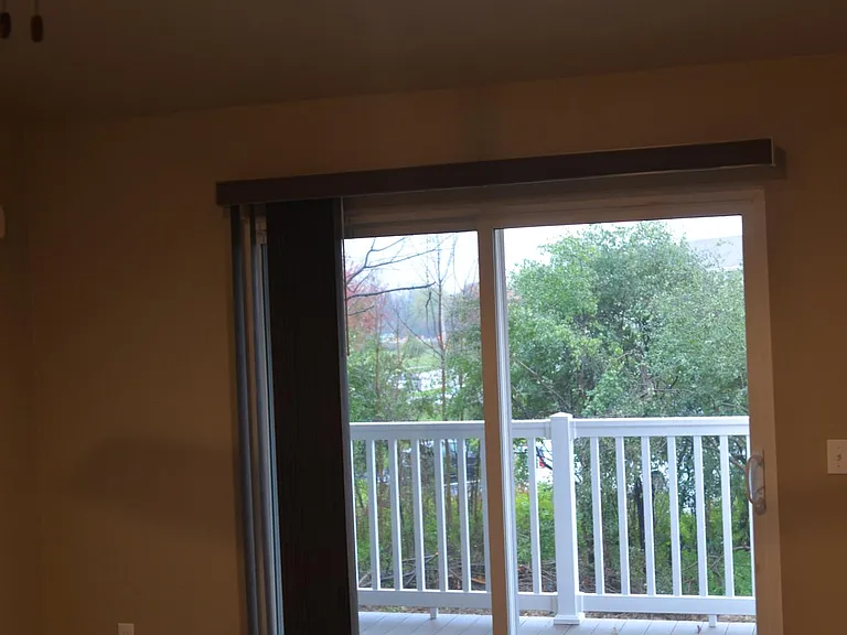 301 W Valley Rd #1 — Photo 6