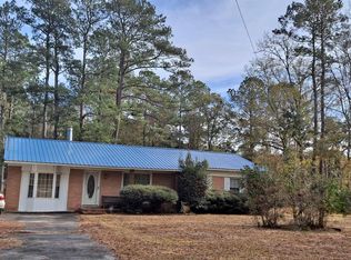 560 Indian Hut Rd, Georgetown, SC 29440