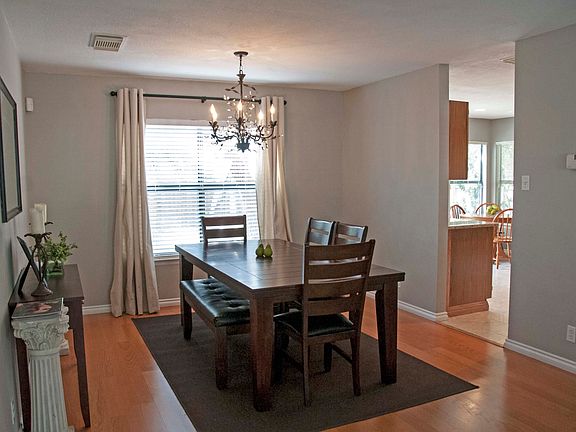 3rd image of 2414 Facet Oak