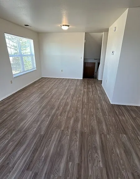 1187 Case Ct — Photo 5