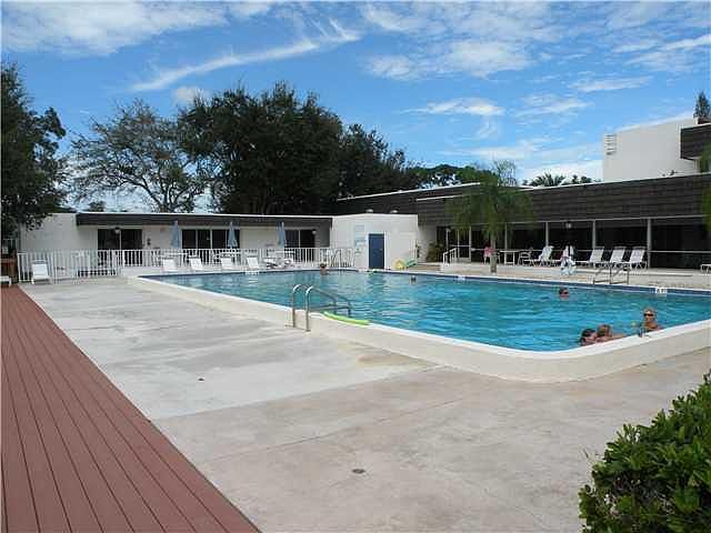 1st image of 1225 NW 21st St APT 2612