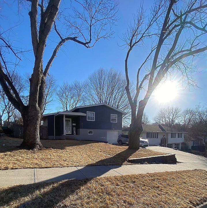1st image of 8511 Lakeview Dr