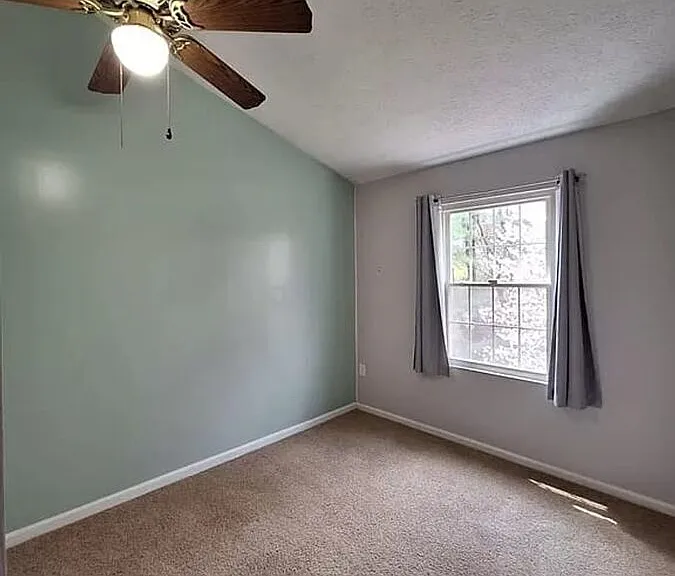 274 Clearbrook Ct — Photo 6
