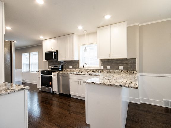 3rd image of 8318 S Blackstone Ave