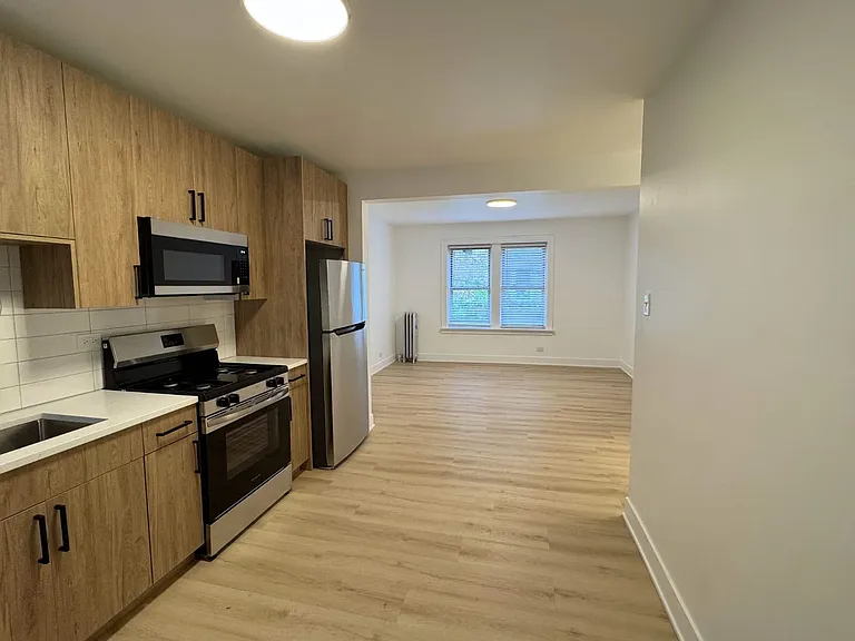 6310 N Artesian — Photo 19