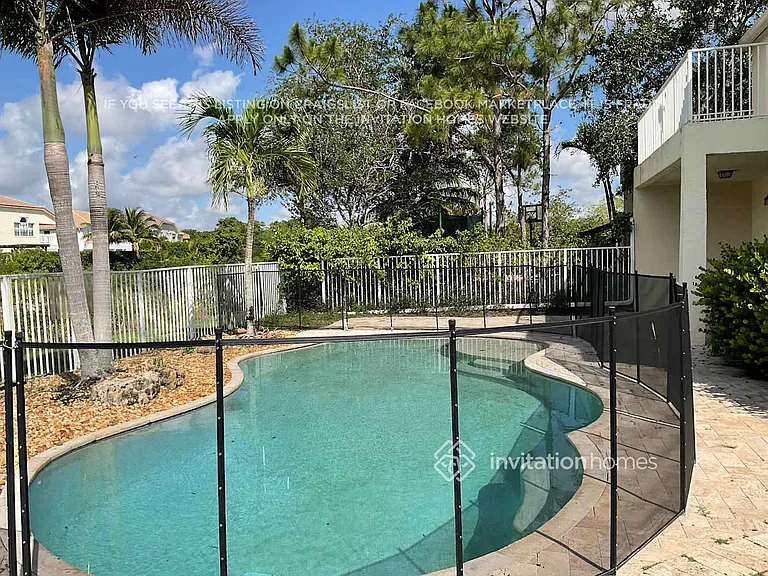 9091 Dupont Pl — Photo 15