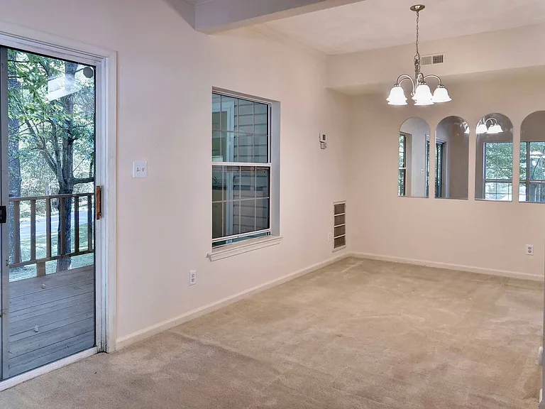 5409 Horan Ct — Photo 9
