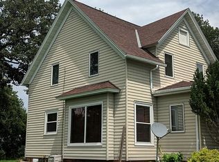 1446 30th St, Ceylon, MN 56121