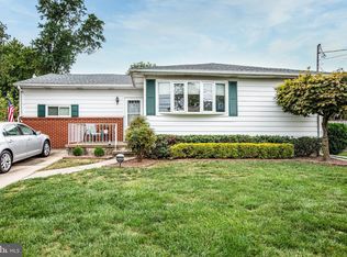 7 Vista Rd, Hamilton, NJ 08690