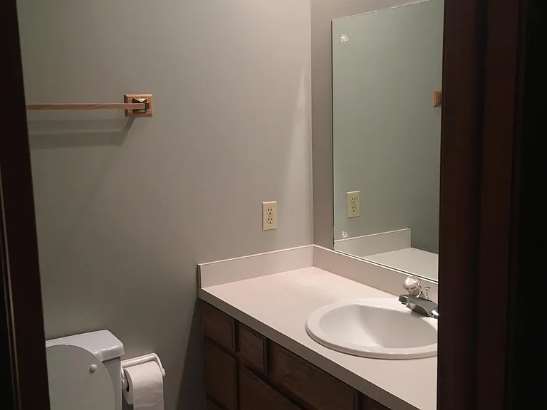13537 Valley St — Photo 7