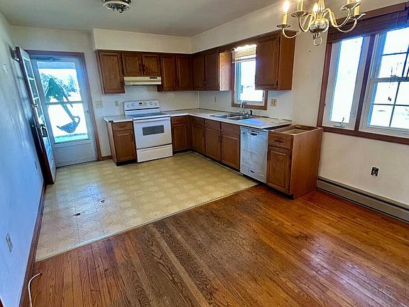 4th image of 179 Furnace Rd