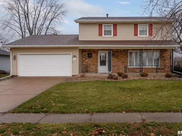 512 Prairie Vista Dr, Eldridge, IA 52748