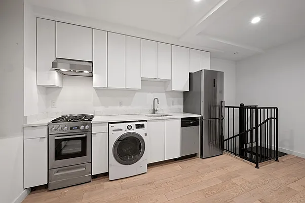 Rented by Cooper & Cooper Real Estate | media 24