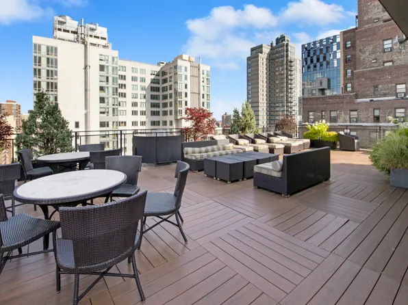 148 East 24th Street image 10 of 14