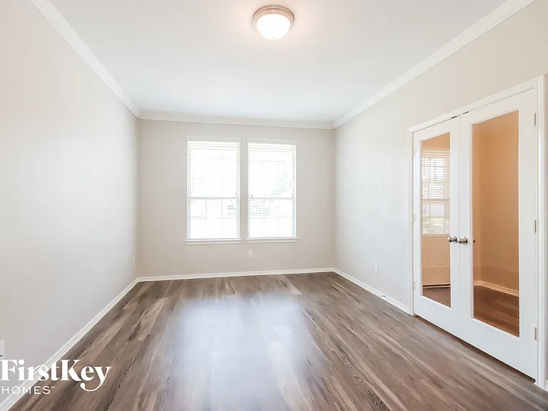 2092 Lost Timbers Dr — Photo 12